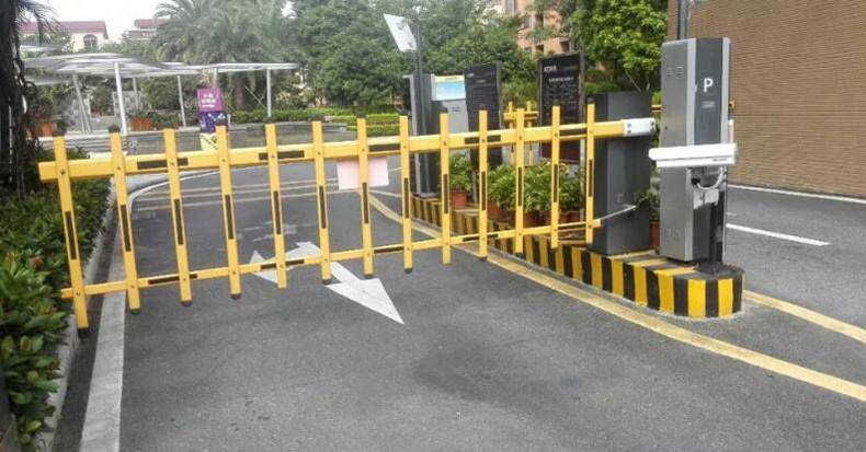 迪庆智能停车场栅栏道闸一体机自动车牌识别门禁系统