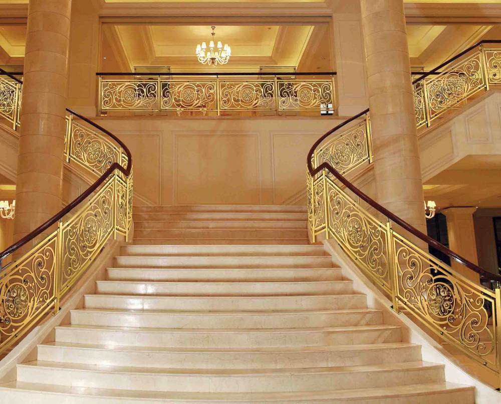 酒店大堂铝板护栏不锈钢楼梯护栏包安装