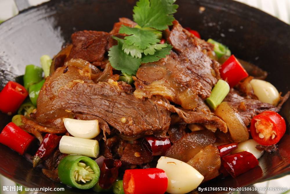 供应带皮黄牛肉干锅中餐火锅好用