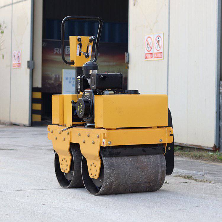 手推式小轧道机沟槽回填土压实机械柴油水冷风冷压路机