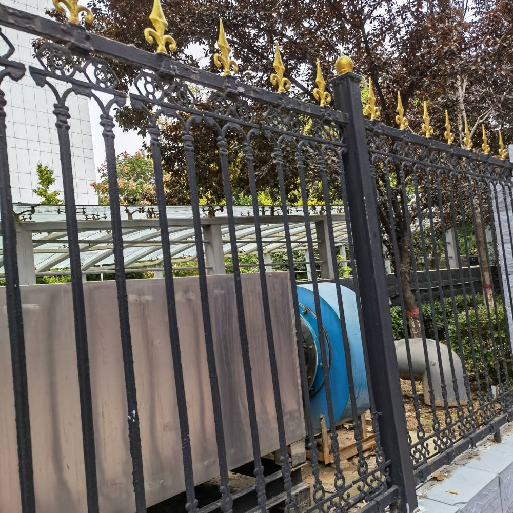 拓硕小区厂区锌钢围墙护栏办公区锌钢护栏网