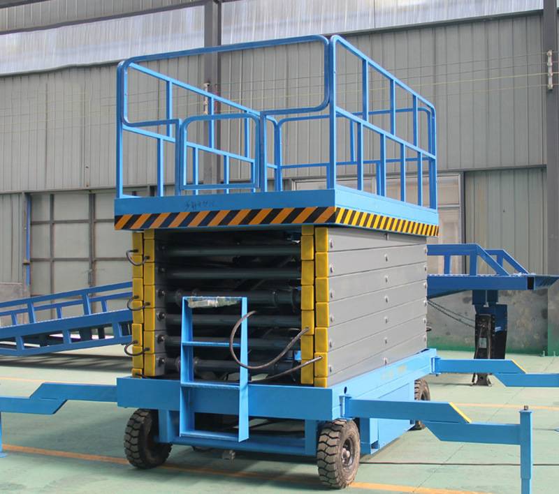 登高作业云梯升降货梯登高车四轮液压升降机电动液压升降机