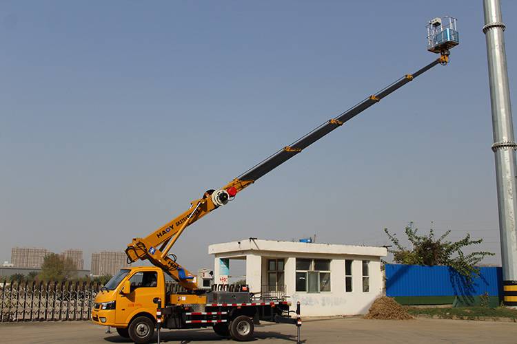 27米高空作业车 蓝牌伸缩臂高空车
