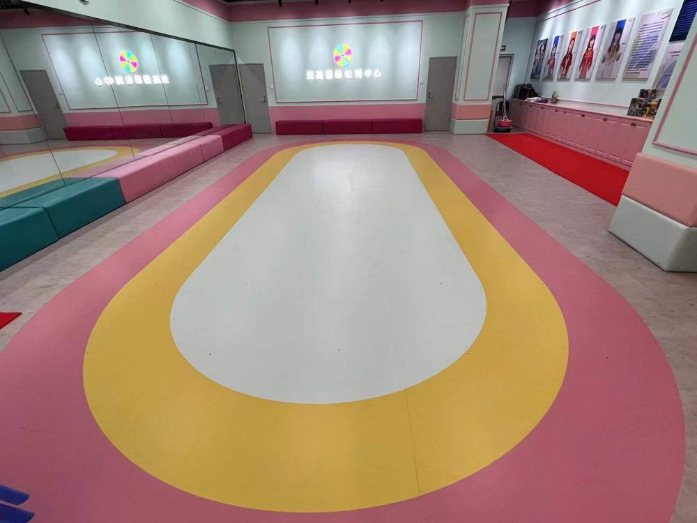 北京个性定制地板室内轮滑馆商场通道电梯轿厢地胶淘气堡