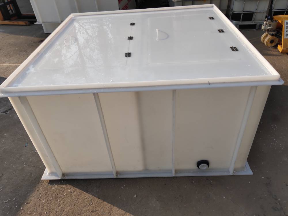 定制鱼车拉鱼箱运鱼水箱活鱼运输箱汽车拉鱼箱车载塑料鱼箱