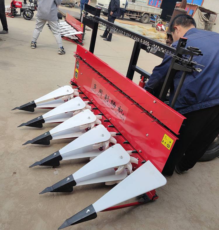 秋收谷子燕麦收割机小四轮带玉米杆放片机辣椒收割机