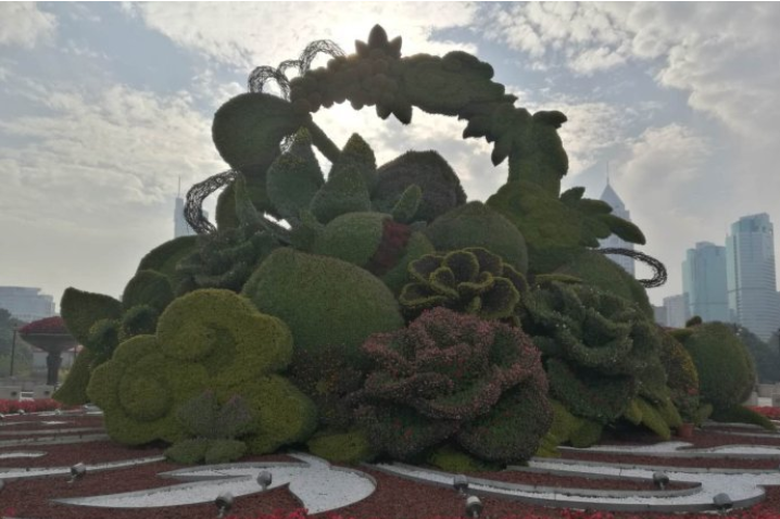 四川自贡花瓶造型绿雕景赐雕塑仿真绿雕定制