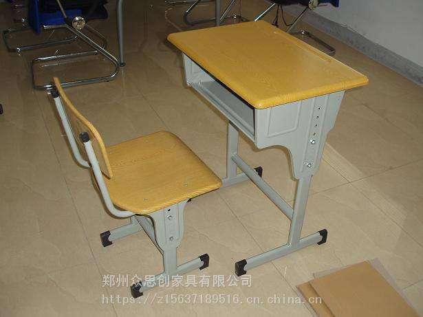合肥大学学生课桌椅厂家众思创家具