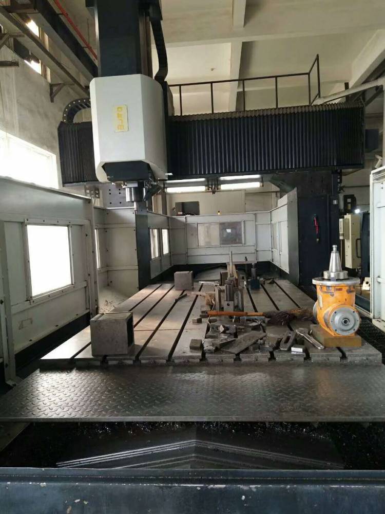 怎样操作龙门加工中心