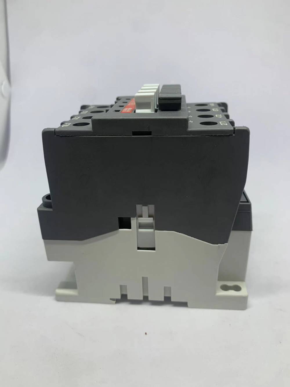 abb切换电容器交流接触器ua1103011未加装阻尼电阻可选加装ra