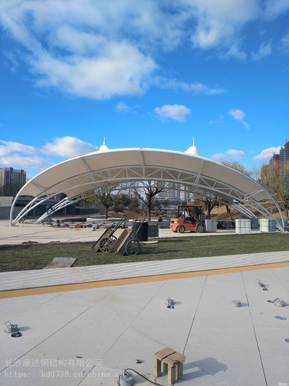 大型户外膜结构体育看台体育场遮阳棚景区遮阳雨棚