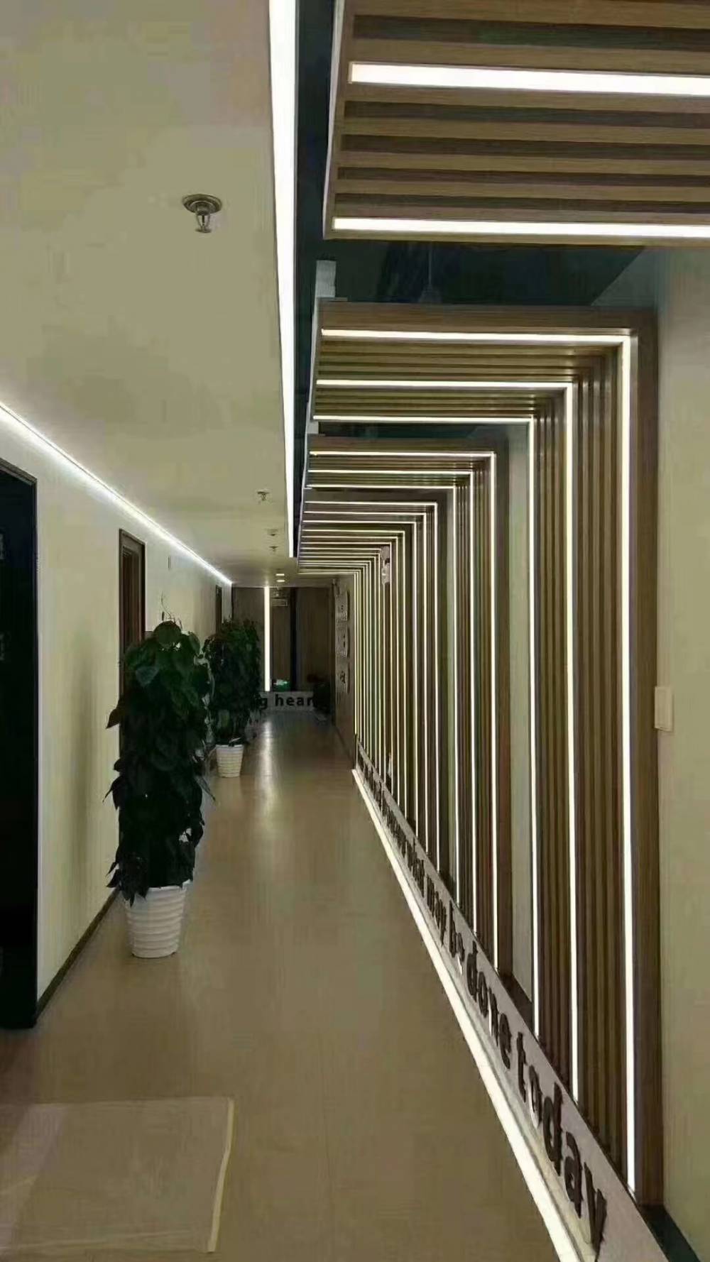 成都线型灯线条灯本地线型灯专业定制