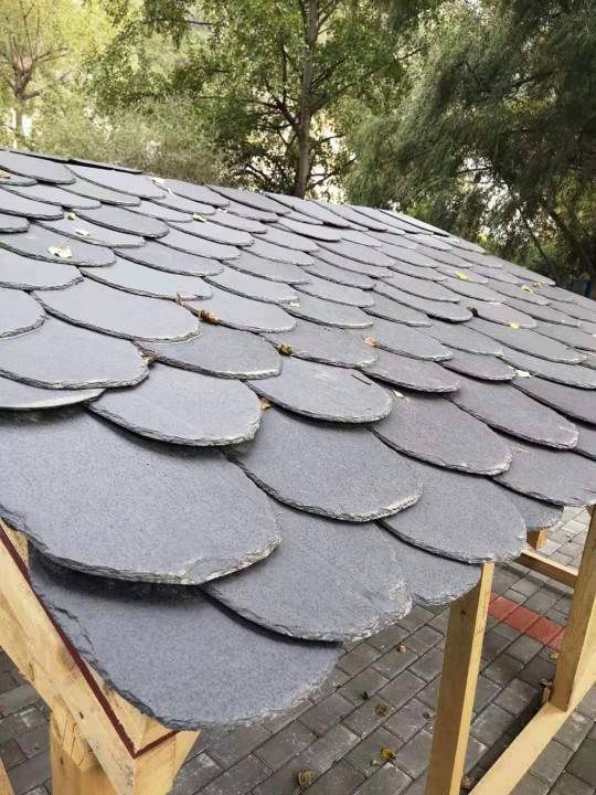 天然青石板瓦板别墅屋顶瓦片城堡复古防水瓦板隔热文化石平方价
