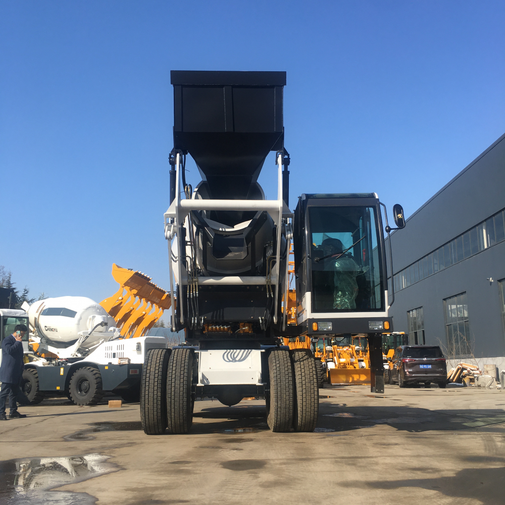 小型自动搅拌车混凝土自上料搅拌车商砼运输车