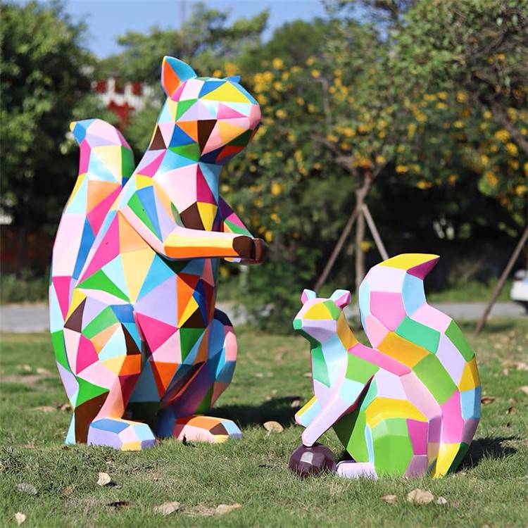 玻璃钢松鼠雕塑花园抽象卡通雕塑摆件几何动物雕塑