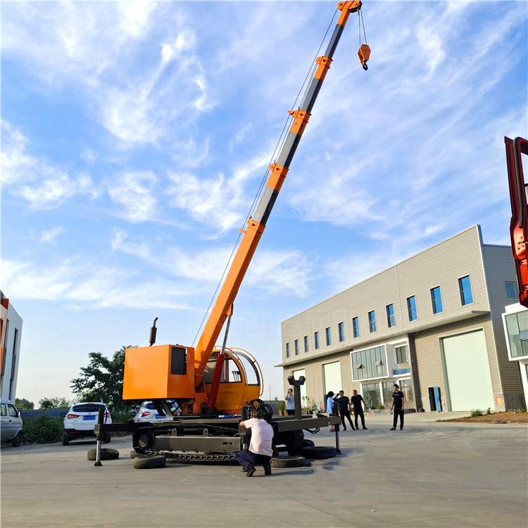 履带吊车打桩一体机特殊地形电线杆钻孔立杆机履带吊车