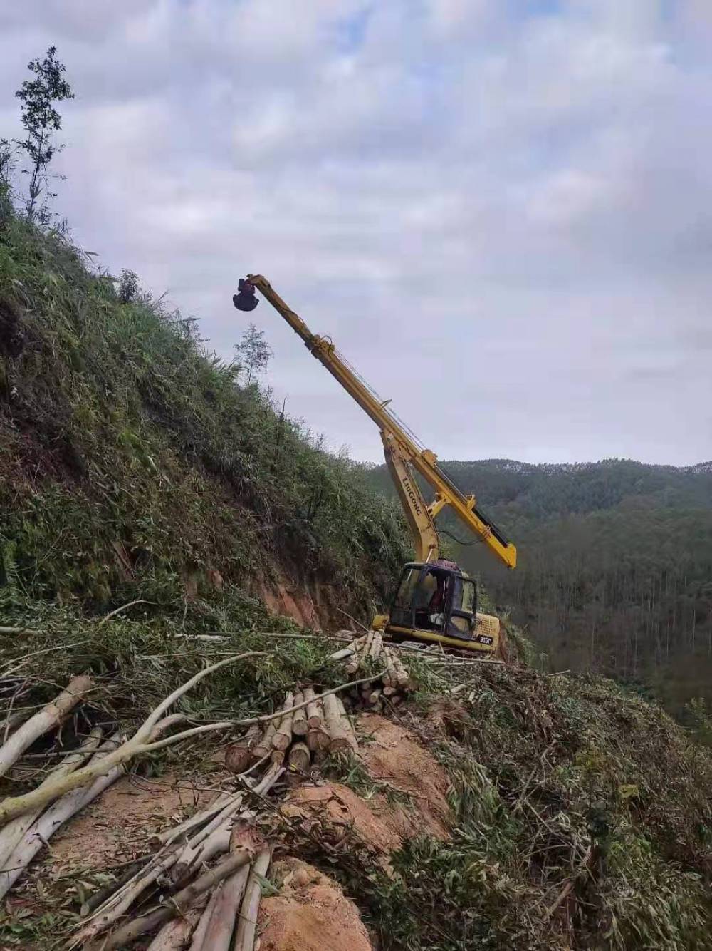 拉山机23米挖机伸缩臂拉木机深坑抓木捞木臂挖机加长臂拽木机