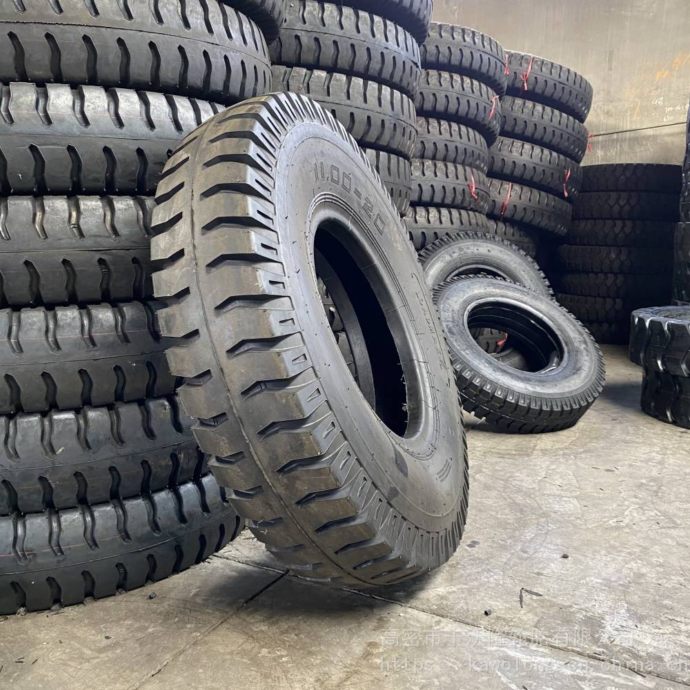 载重卡车货车轮胎110020羊角花纹尼龙轮胎