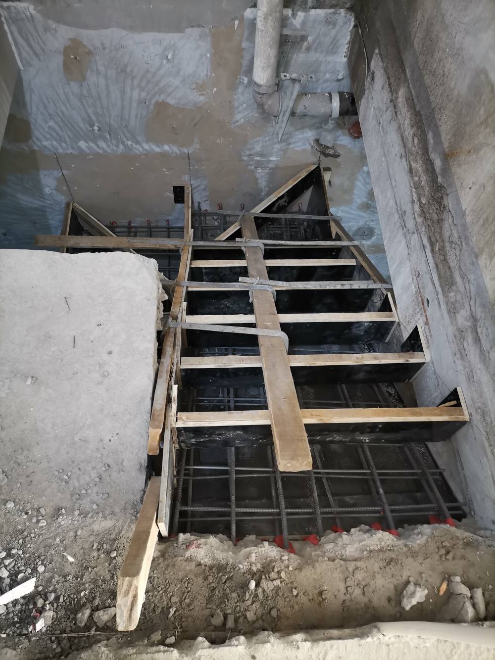 通州区房屋改造浇筑楼板夹层现浇混凝土楼梯