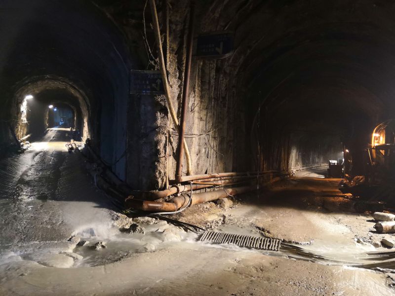 隧道施工排水排沙卧式潜水泵每小时200方300方排水量卧式潜水泵