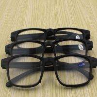 一元老花鏡  框架眼鏡 每個(gè)19克 義烏百貨 地?cái)傌浽? class=