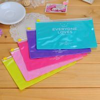 F125 韩国大号多功能笑脸PVC拉边袋