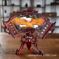 新款琉璃红仿玉大展宏图鹰摆件中式***现代家居树脂工艺品