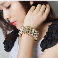 出口欧美时尚大气朋克风格夸张锥形柳丁手镯三排柳钉宽时尚手链