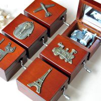 飞歌 手摇音乐盒 木质八音盒 天空之城 生日礼物 创意礼品 批发