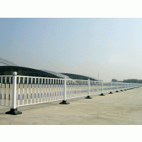 山东省厂家直销镀锌钢道路护栏|活动护栏铁马围栏