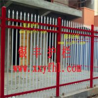 批发热镀锌静电喷塑方管装配穿插护栏|锌钢工厂围栏|河南铁艺围栏
