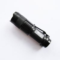 華爾強(qiáng)光手電筒 鋁合金充電 CREEQ5變焦小巧型 誠(chéng)招經(jīng)銷商A21