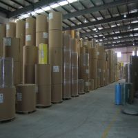 厂家销售 200g本白白牛皮纸 环保纸袋纸