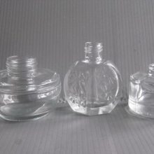 徐州天洪益华玻璃瓶厂家开发定制玻璃香水瓶