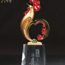 2017年新款奖杯，上海活动赛事纪念品，金鸡生肖奖品定制