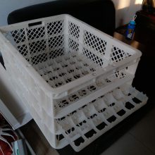 ϵ 