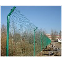 忻州圈地护栏网价格，双边丝护栏网生产厂家，铁丝网护栏规格