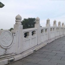 定制石头栏杆 公园景区台阶石栏杆 护河城石材栏杆板