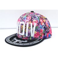 red leather snapback hat/black hat and cap/black and white h