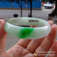 天然a货缅甸翡翠玉石 ***直销 老坑冰种正阳绿贵妃镯 送证书56