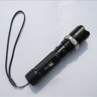 華爾強(qiáng)光手電筒 鋁合金充電Q5家用戶外野營(yíng)旋轉(zhuǎn)調(diào)焦C22誠(chéng)招代理