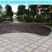 佛山户外安全地垫 安全地垫现场铺设 厂家地垫批发