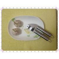 ***现货不锈钢压姜汁器 压蒜器 剥捣蒜蓉泥器 厨房用品