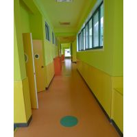 北京学校幼儿园教室弹性防滑聚脲耐磨地面漆自流平彩色颗粒跑道施工