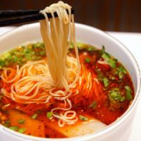 兰州邦子客餐饮提供值得信赖牛肉面***，兰州牛肉拉面***费是多少钱