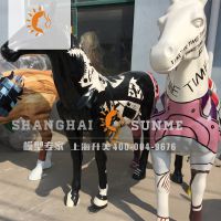 上海升美彩绘四脚落地马模型玻璃钢雕塑美陈道具摆件定制