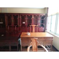 ��Ӧ�Ϻ���ľ�Ҿߵ� ��黨��ľ 1.6�װ칫�� ������ľ Ȼ�����Ҿ�
