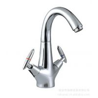 海泰潔具 專(zhuān)業(yè)外貿(mào)工廠(chǎng)出口南美俄羅斯全銅雙手把洗臉盆水龍頭