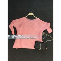 褶皱 欧韩女装批发网 女装尾货批发网 品牌女装尾货折扣代理