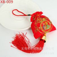 廠(chǎng)家直銷(xiāo) 手工傳統(tǒng)荷包香包香囊 亮片刺繡荷花福中國(guó)結(jié)掛件批發(fā)